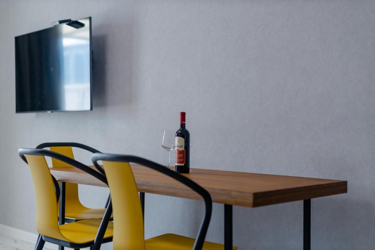The Spot Apartments - Orbi Beach Tower Μπατούμι Εξωτερικό φωτογραφία