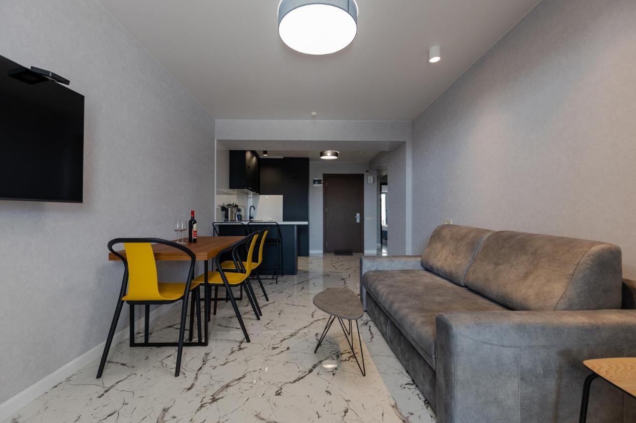 The Spot Apartments - Orbi Beach Tower Μπατούμι Εξωτερικό φωτογραφία