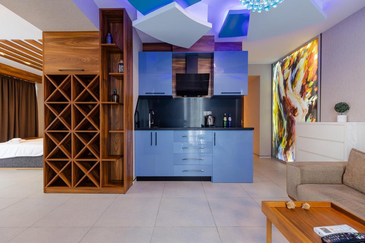 The Spot Apartments - Orbi Beach Tower Μπατούμι Εξωτερικό φωτογραφία