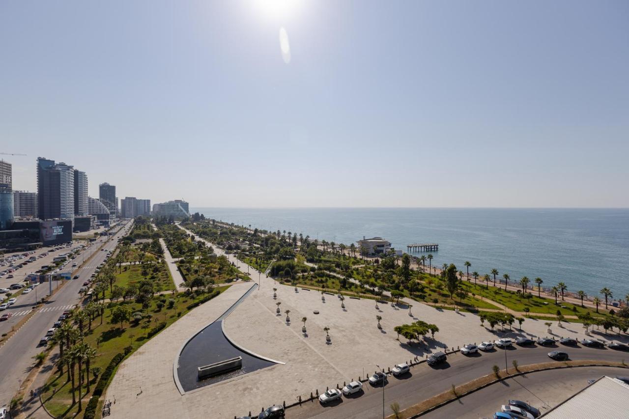 The Spot Apartments - Orbi Beach Tower Μπατούμι Εξωτερικό φωτογραφία