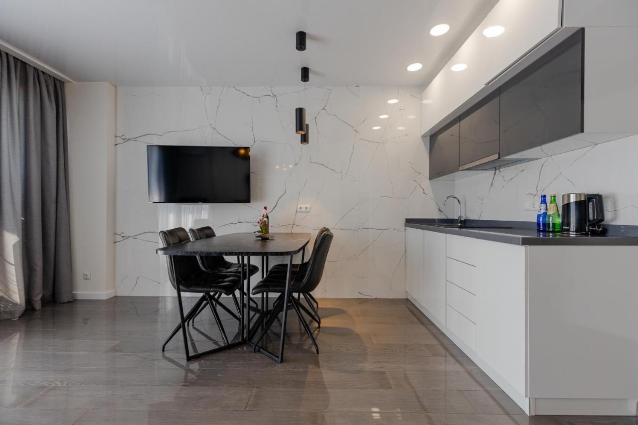 The Spot Apartments - Orbi Beach Tower Μπατούμι Εξωτερικό φωτογραφία