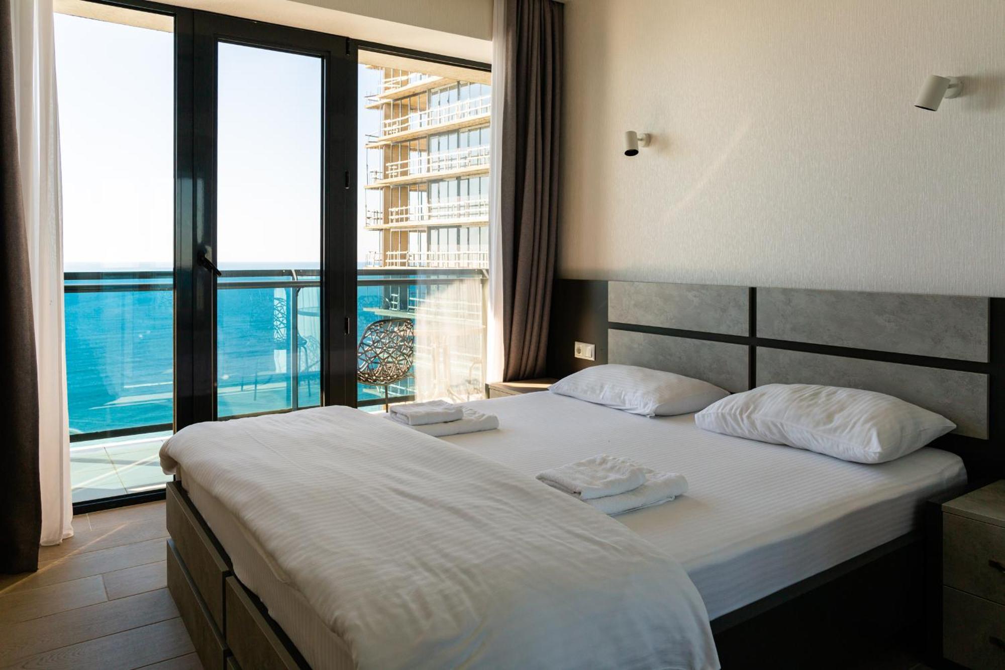 The Spot Apartments - Orbi Beach Tower Μπατούμι Εξωτερικό φωτογραφία